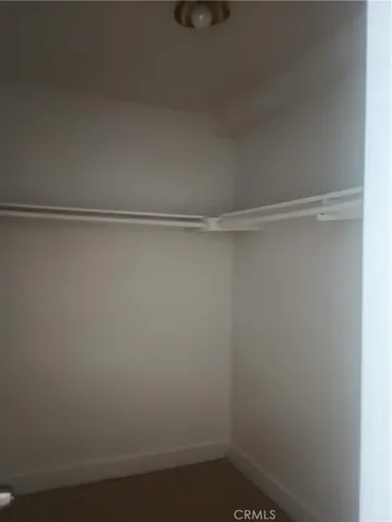 Walking closet