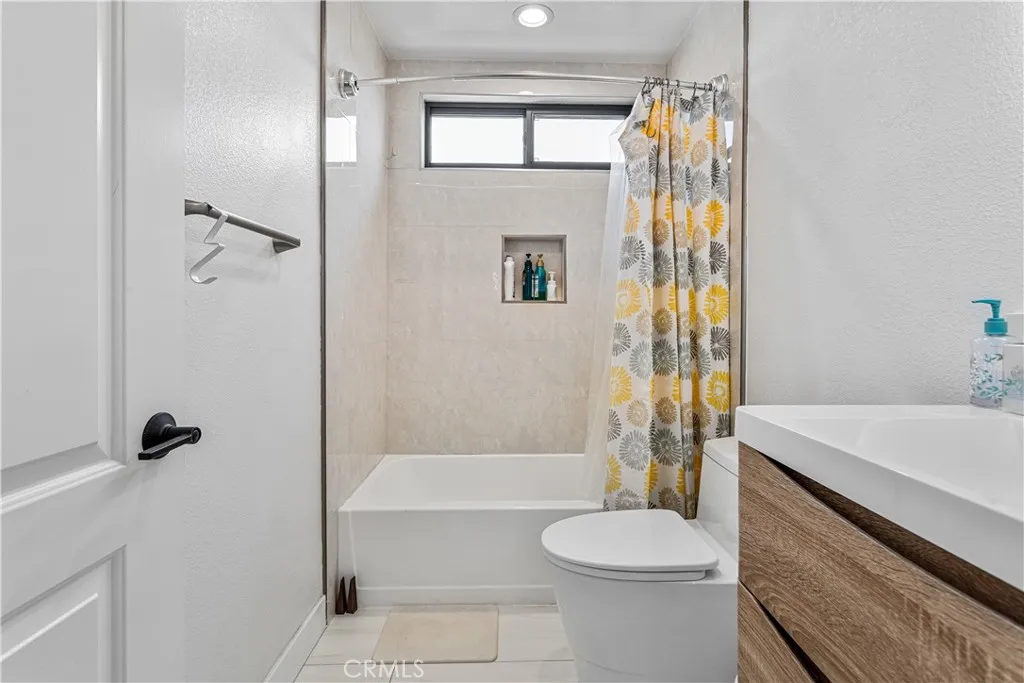 760 Featherwood Drive, Diamond Bar, California 91765 home-pic-27