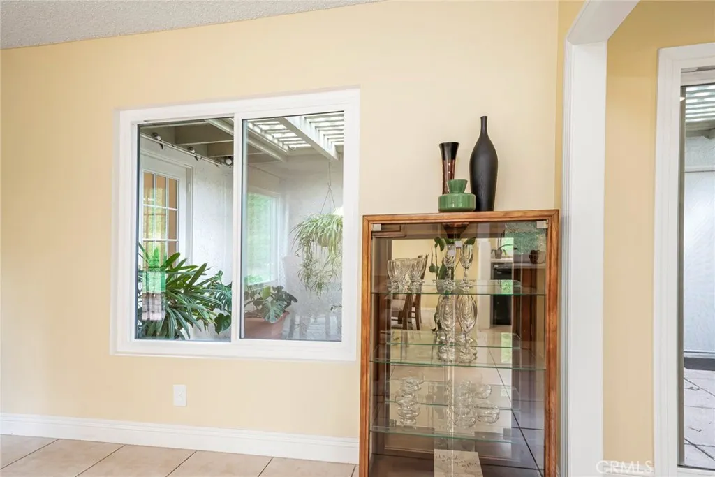 28143 Espinoza, Mission Viejo, California 92692 home-pic-11