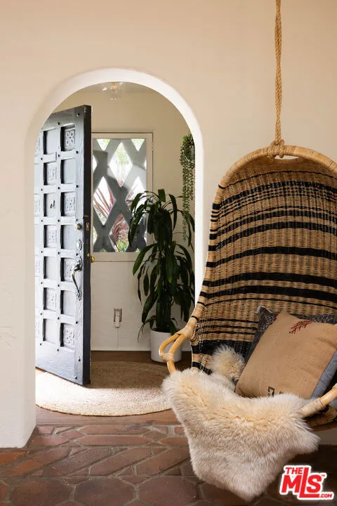 1012 Superba Avenue, Venice, California 90291 home-pic-3