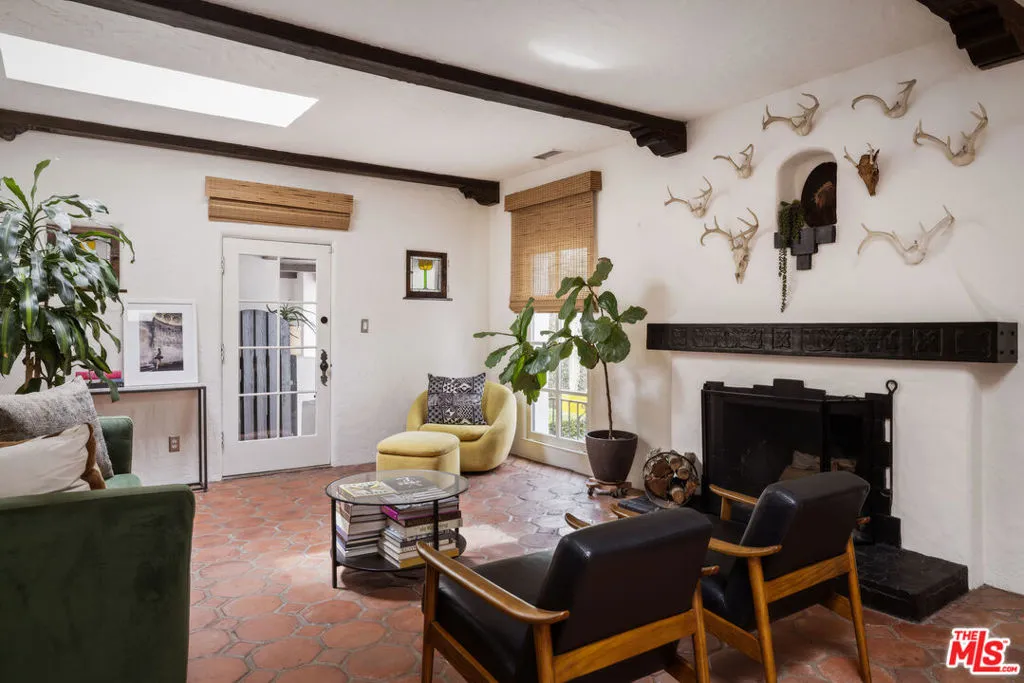 1012 Superba Avenue, Venice, California 90291 home-pic-7