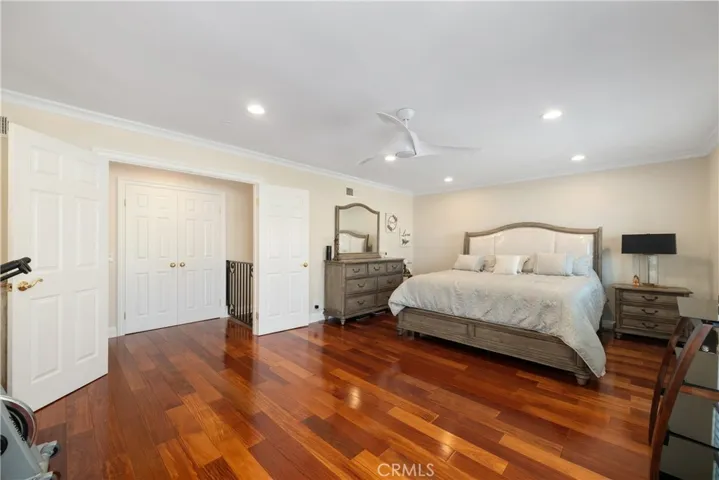 11030 Cozycroft Avenue, Chatsworth, California 91311