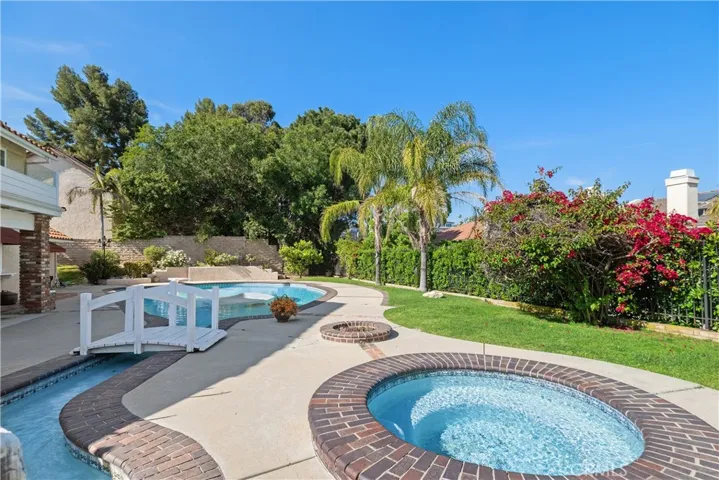 11030 Cozycroft Avenue, Chatsworth, California 91311