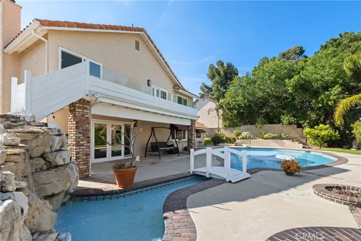 11030 Cozycroft Avenue, Chatsworth, California 91311