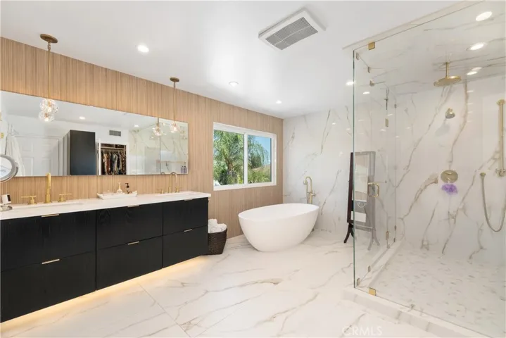 11030 Cozycroft Avenue, Chatsworth, California 91311