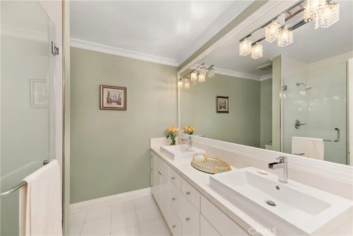 11030 Cozycroft Avenue, Chatsworth, California 91311