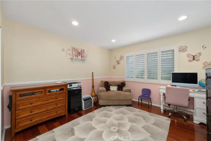11030 Cozycroft Avenue, Chatsworth, California 91311