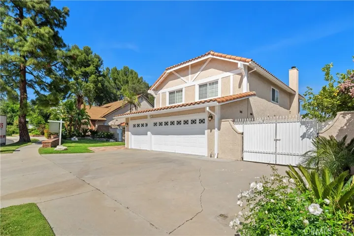 11030 Cozycroft Avenue, Chatsworth, California 91311