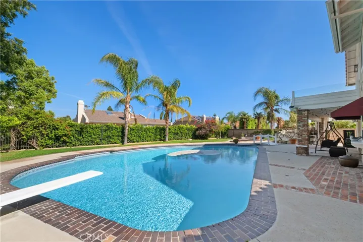 11030 Cozycroft Avenue, Chatsworth, California 91311