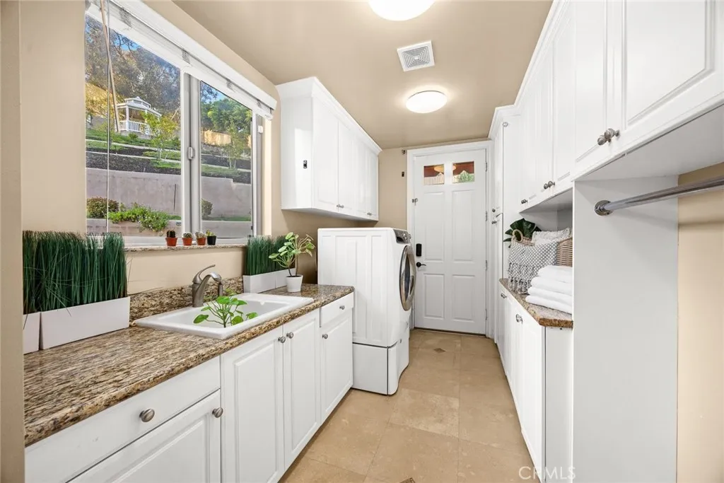 15841 Aurora Crest Drive, Whittier, California 90605 home-pic-36