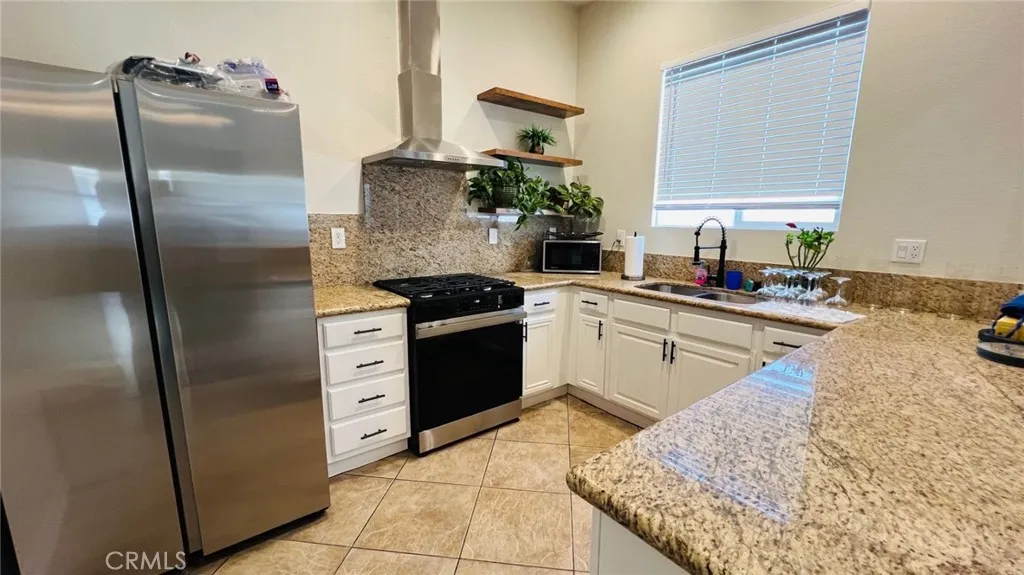 6909 Montego Street, Chino, California 91710 home-pic-37