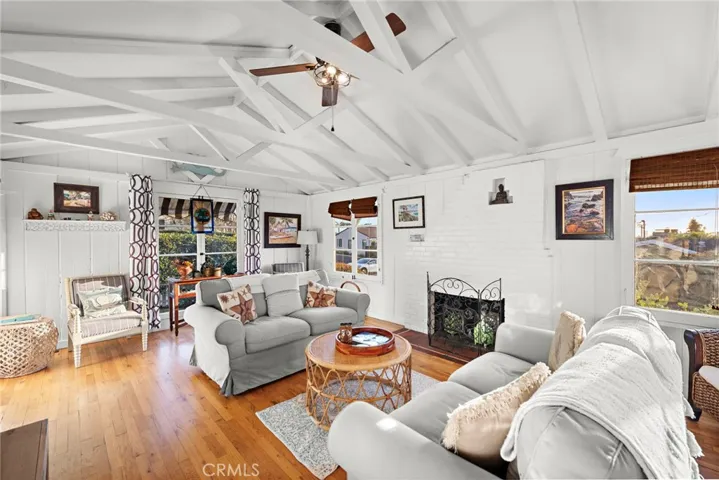 614 Thalia Street, Laguna Beach, California 92651