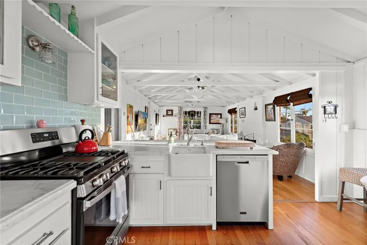 614 Thalia Street, Laguna Beach, California 92651