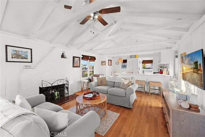 614 Thalia Street, Laguna Beach, California 92651