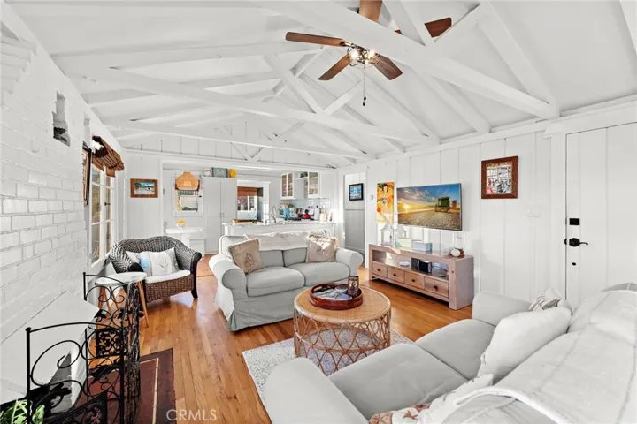 614 Thalia Street, Laguna Beach, California 92651