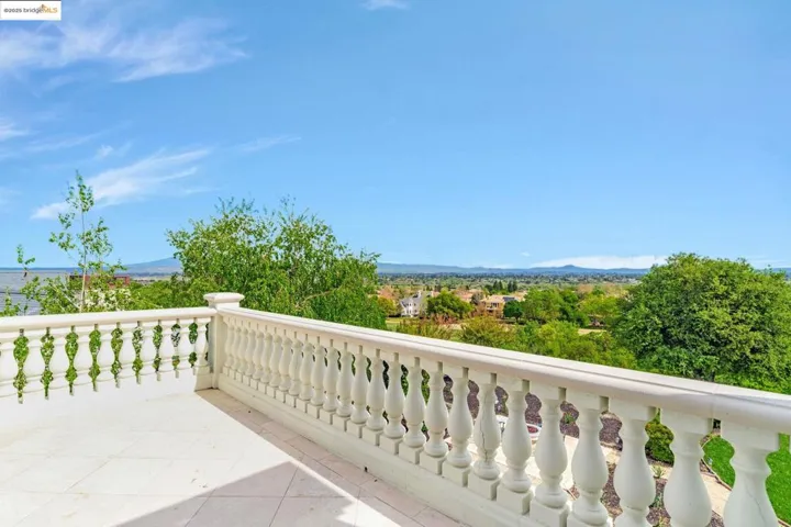 Master Bedroom Balcony