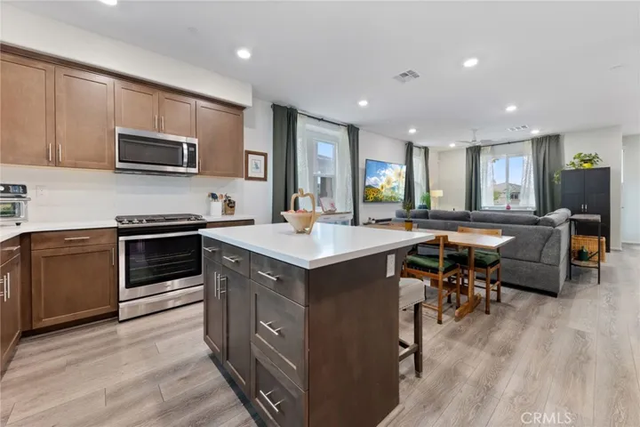 7447 Starfire Pl, Rancho Cucamonga, California 91739