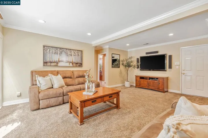 6734 Corte Segunda, Martinez, California 94553