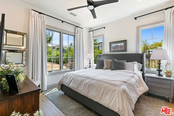 27453 Park Vista Road, Agoura Hills, California 91301