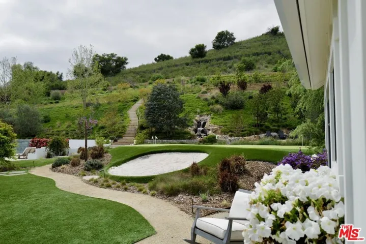 27453 Park Vista Road, Agoura Hills, California 91301
