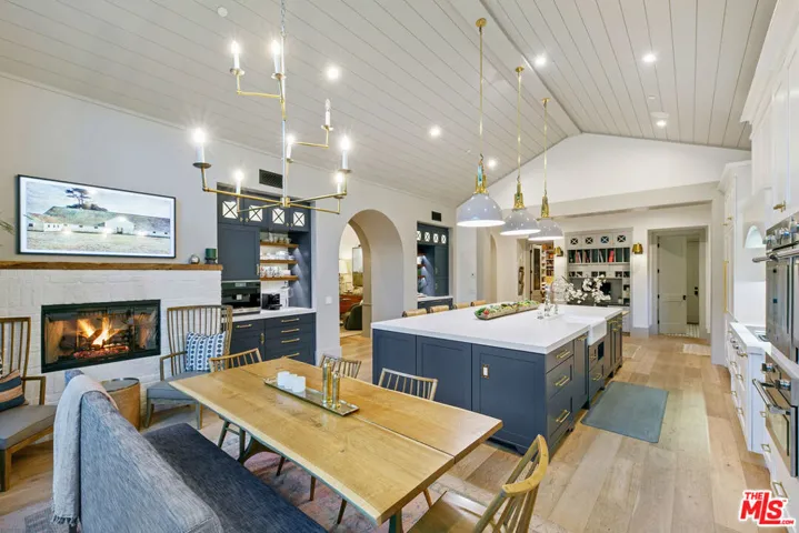 27453 Park Vista Road, Agoura Hills, California 91301