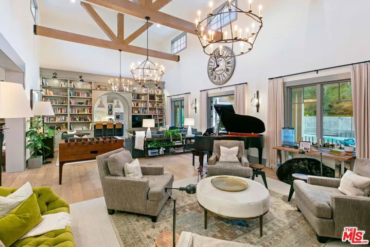 27453 Park Vista Road, Agoura Hills, California 91301