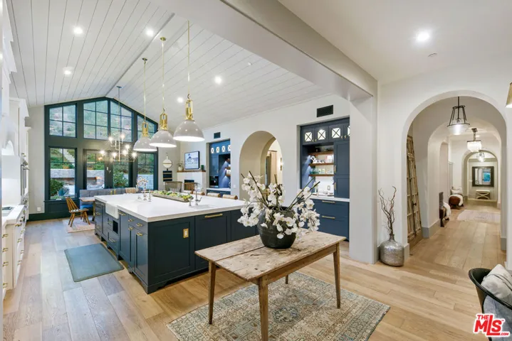 27453 Park Vista Road, Agoura Hills, California 91301