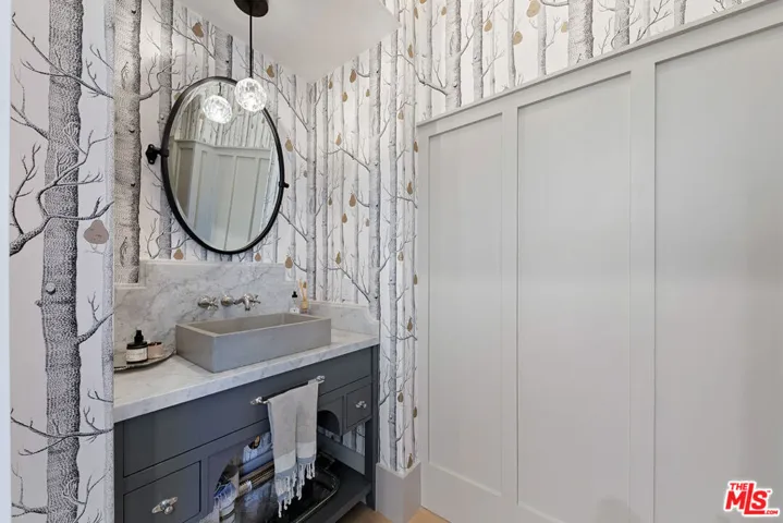 27453 Park Vista Road, Agoura Hills, California 91301
