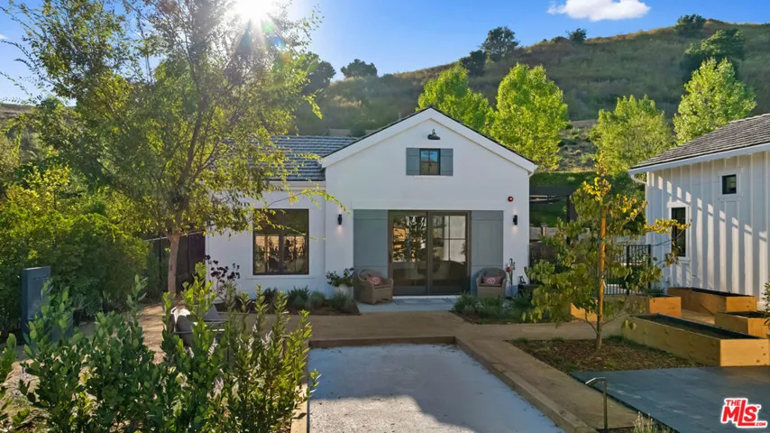 27453 Park Vista Road, Agoura Hills, California 91301