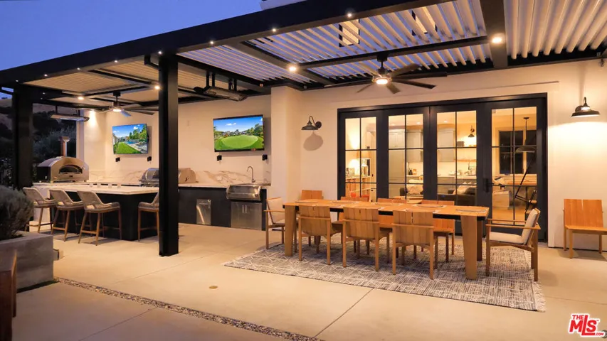 27453 Park Vista Road, Agoura Hills, California 91301