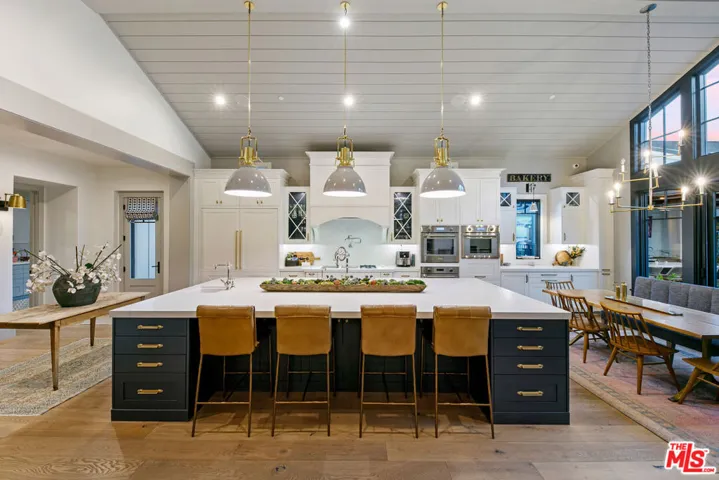 27453 Park Vista Road, Agoura Hills, California 91301
