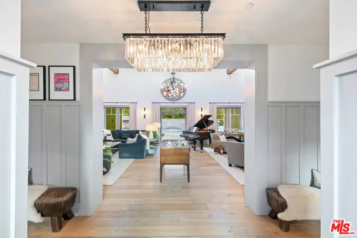 27453 Park Vista Road, Agoura Hills, California 91301