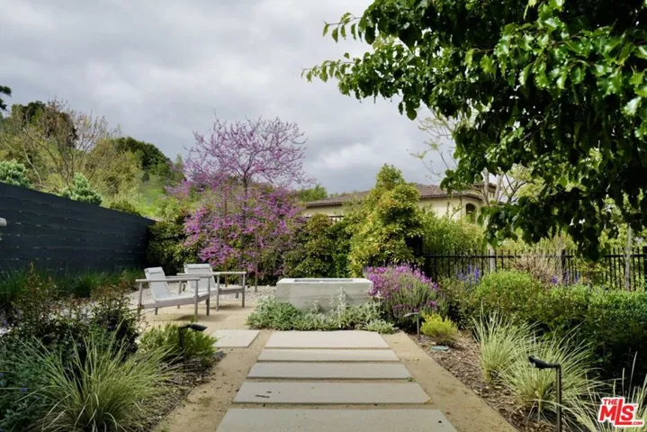 27453 Park Vista Road, Agoura Hills, California 91301