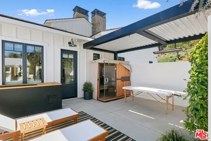 27453 Park Vista Road, Agoura Hills, California 91301