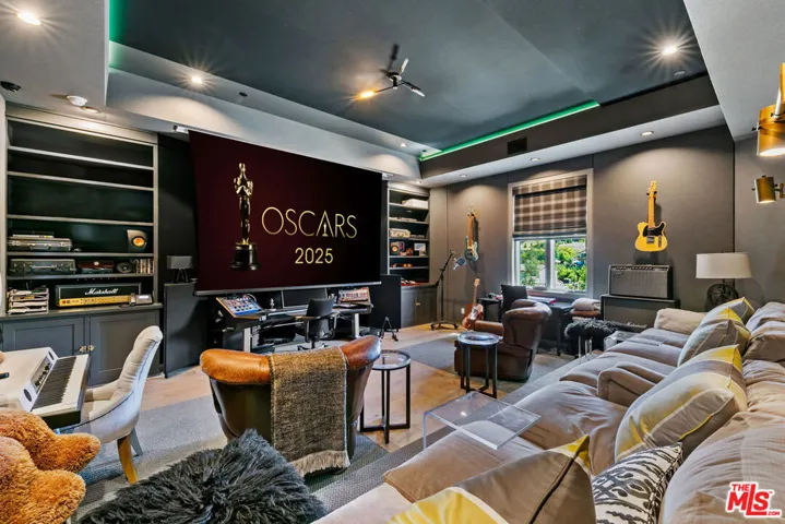 27453 Park Vista Road, Agoura Hills, California 91301