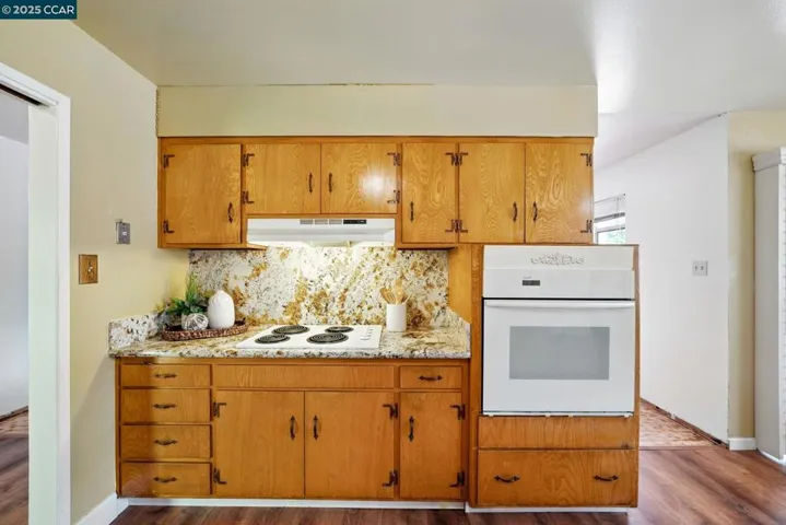 194 Redondo Dr, Pittsburg, California 94565
