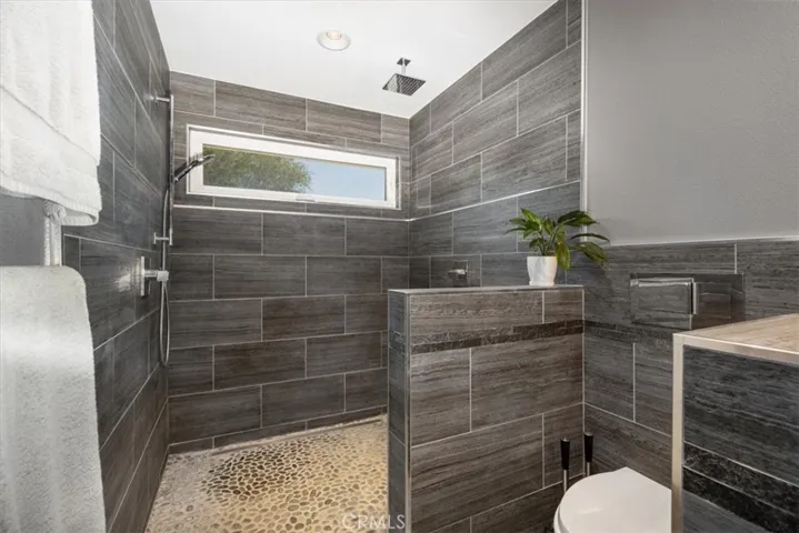 3990 Colima Road, Atascadero, California 93422