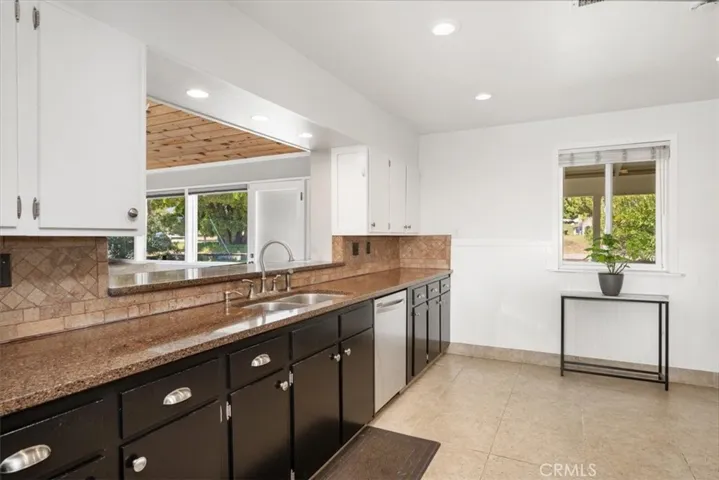 3990 Colima Road, Atascadero, California 93422