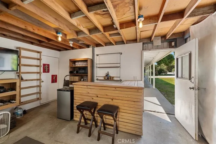 3990 Colima Road, Atascadero, California 93422