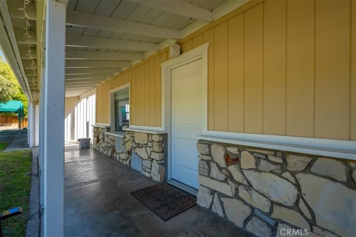 3990 Colima Road, Atascadero, California 93422