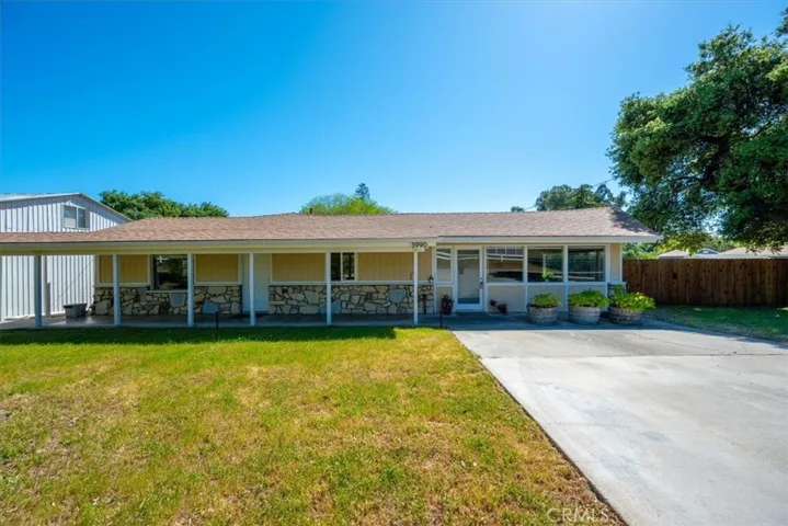 3990 Colima Road, Atascadero, California 93422
