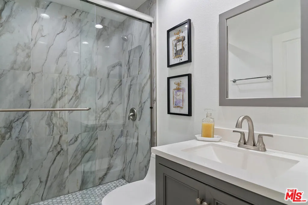 3467 Malaga Court, Calabasas, California 91302 home-pic-14