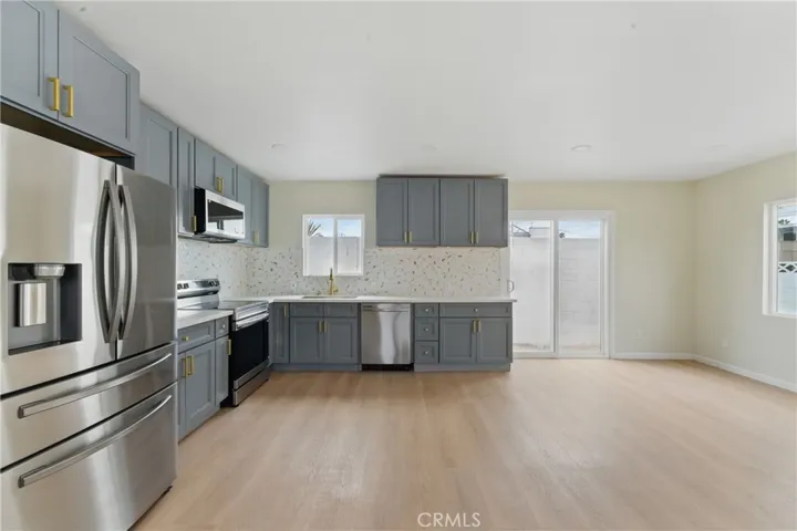 4842 W 99th Street, Inglewood, California 90301