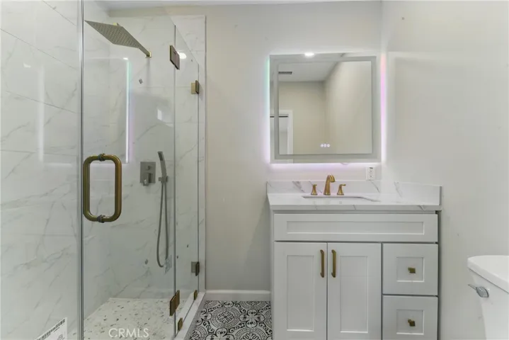4842 W 99th Street, Inglewood, California 90301