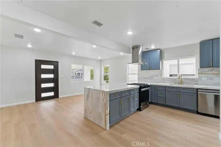 4842 W 99th Street, Inglewood, California 90301