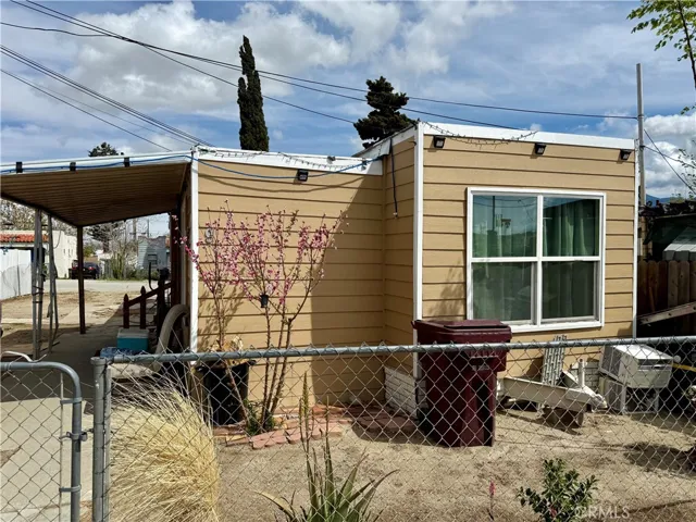 125 N Phillips Street, Banning, California 92220