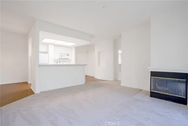 17809 Halsted Street 211, Northridge, California 91325
