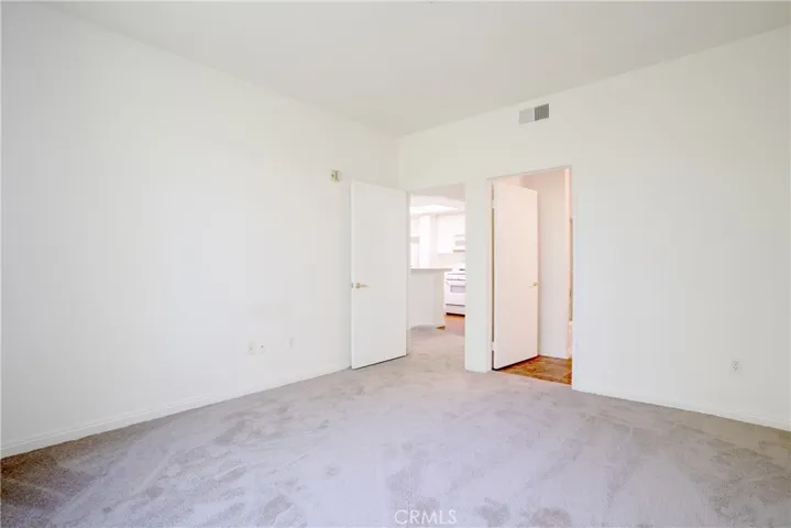 17809 Halsted Street 211, Northridge, California 91325