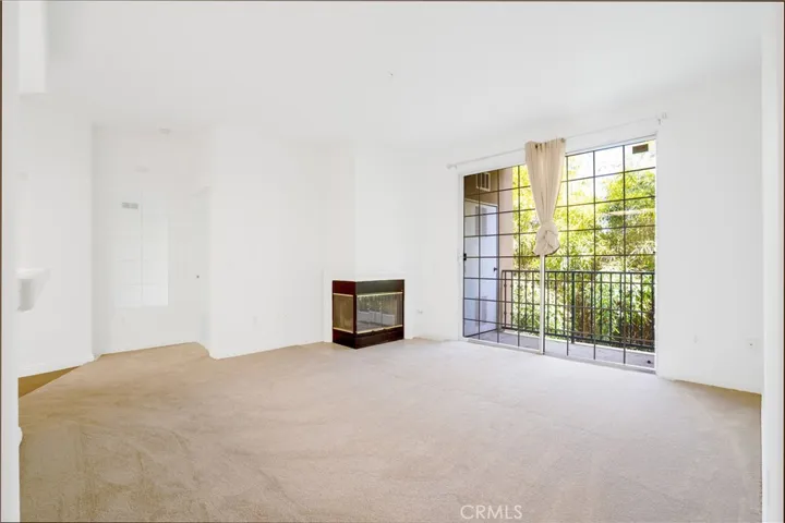 17809 Halsted Street 211, Northridge, California 91325