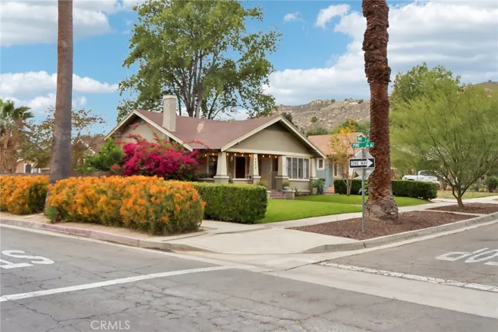 4404 9th Street, Riverside, California 92501